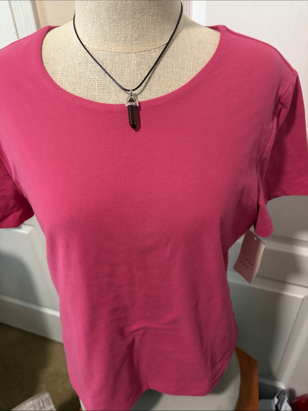 a new day Short-Sleeve Crewneck Tee in Hot Pink